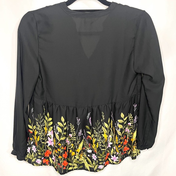 Women's Old Navy Black Floral V-Neck Long Sleeve Blouse, Size XS, EUC - Picture 2 of 5